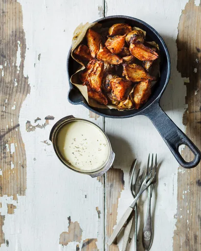 Patatas bravas maa-artisokasta