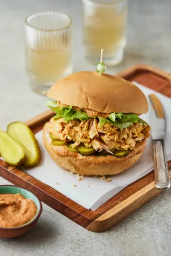 Sandwich au saumon grillé, mayo aux tomates séchées