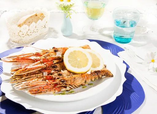 Cigalas a la plancha. Marisco.