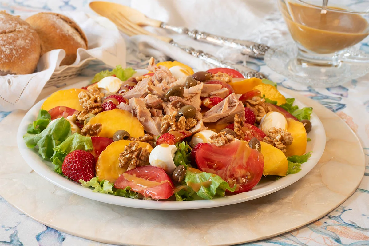 Ensalada de verano con vinagreta de mostaza