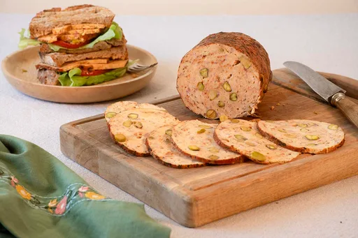 Fiambre de pollo y pistachos