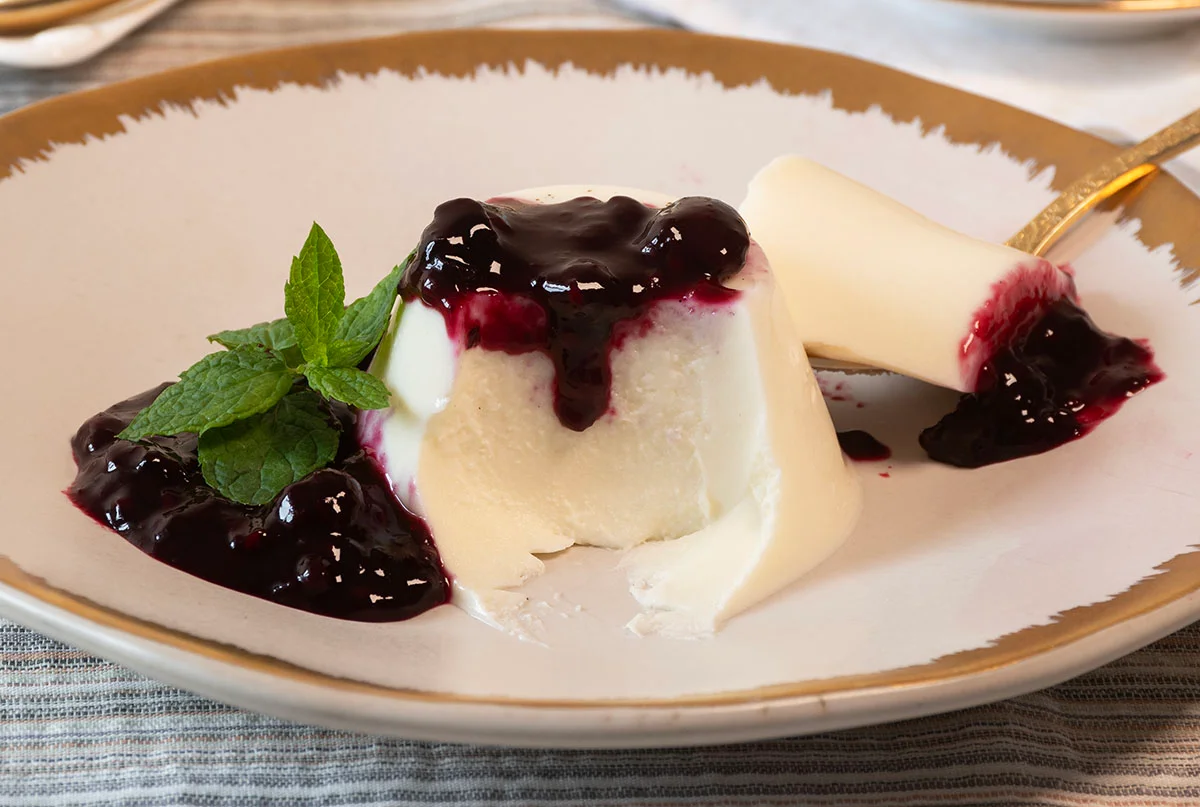 La Panna cotta PERFECTA con frutos rojos. Receta original.