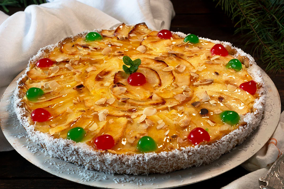 Tarta de manzana con crema pastelera | Receta tradicional fácil y deliciosa