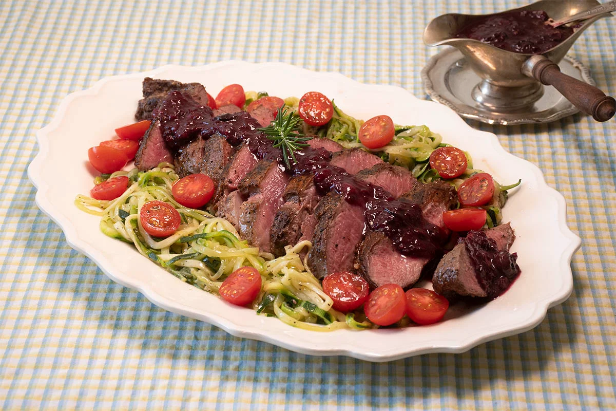 Presa ibérica con salsa de frutos rojos. Una carne muy jugosa