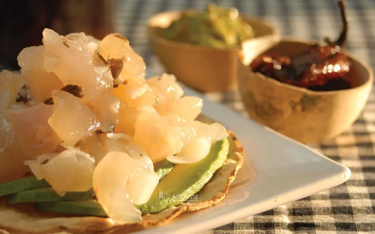Tostadas de manitas de cerdo