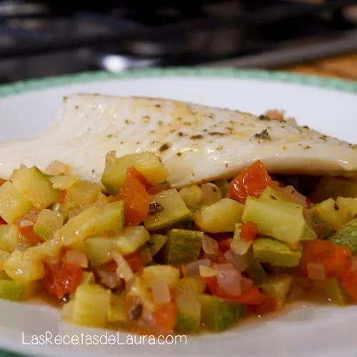 FILETE DE PESCADO CON VERDURAS