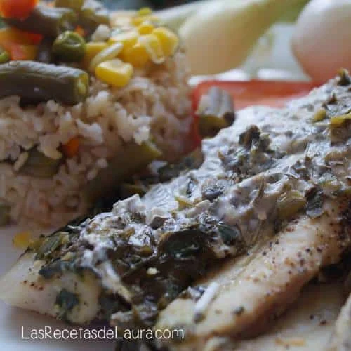PESCADO EMPAPELADO A LAS FINAS HIERBAS