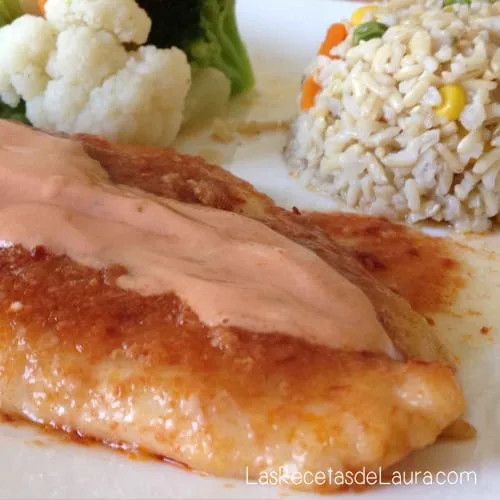 FILETE DE PESCADO CON CREMA CHIPOTLE