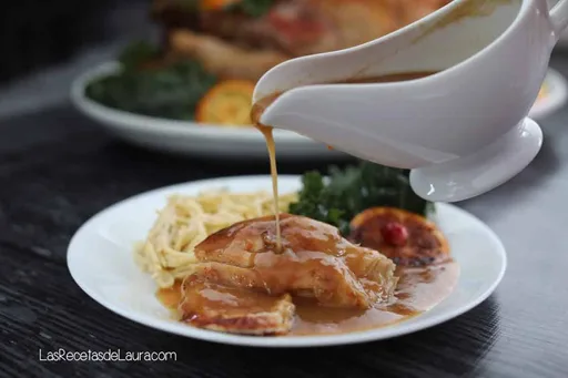 Gravy Casero: La Receta de Salsa Perfecta para Tu Pavo