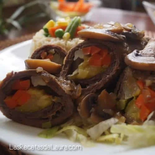 ROLLITOS DE CARNE RELLENOS DE VERDURAS