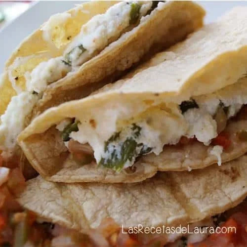 TACOS DE QUESO FRESCO