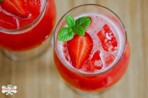 Agua Fresca de Fresa Mexicana