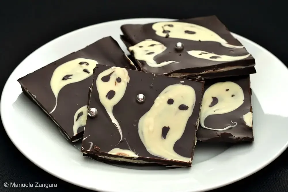 Ghastly Bark (Halloween Candy Bark)