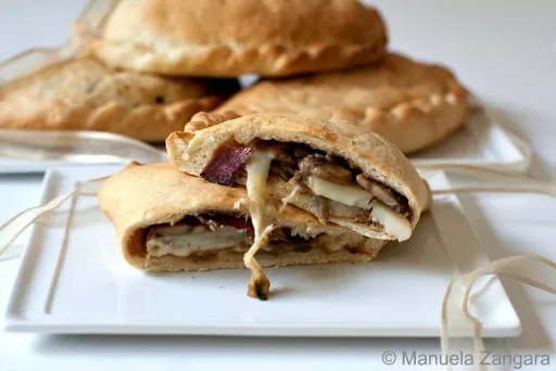 Receta de calzone de setas y queso asiago