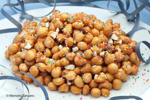 Pignoccata (Italian Honey Balls)