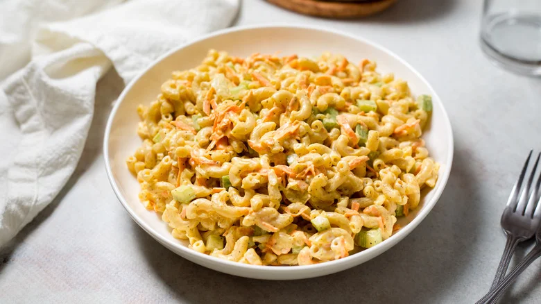 5-Ingredient Hawaiian Macaroni Salad Recipe