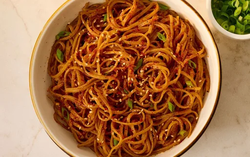 Fideos con Ajo y Guindilla
