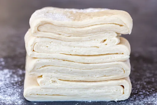 Receta de masa de bollería danesa (método fácil)