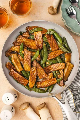Baby King Oyster Mushroom and Snap Peas Stir Fry Recipe