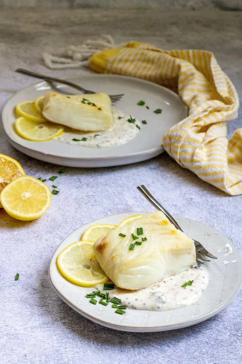 Broiled Halibut with Lemon Sauce