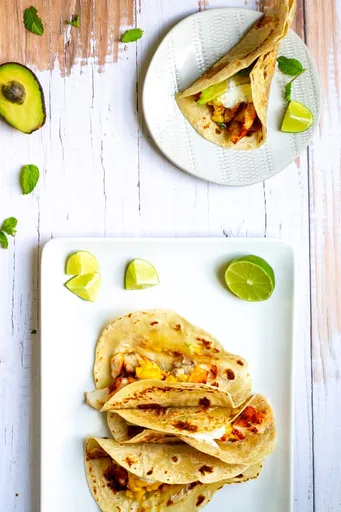 Tacos de cabracho al estilo cajún
