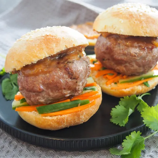Hamburguesas de pollo satay