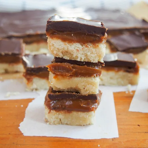 Millionaire's shortbread (caramel shortbread)