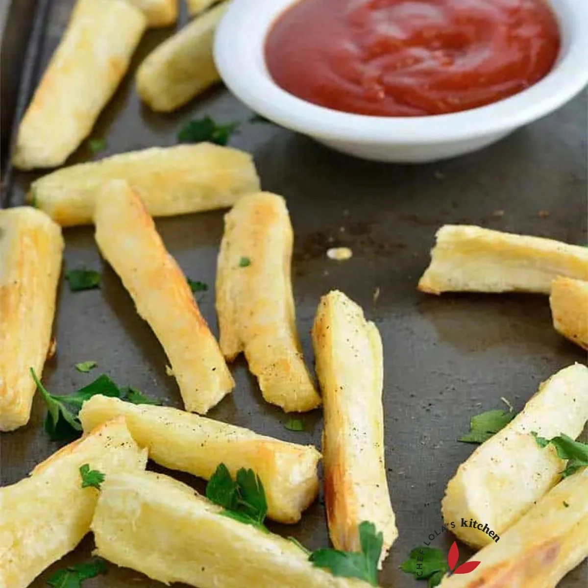 Oven-baked Yuca Fries
