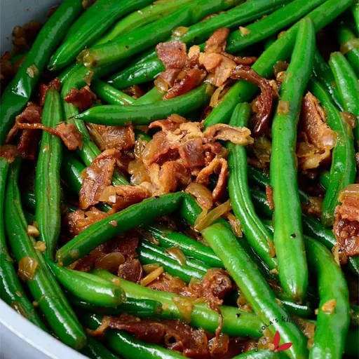 Easy Skillet Green Beans and Bacon