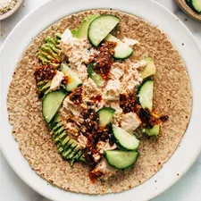 Wraps de ensalada de atún con kimchi