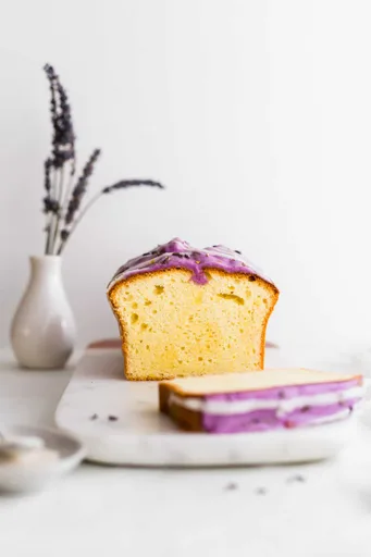 Bizcocho de limón y lavanda