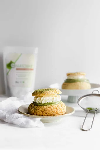 Choux à la crème de pistache