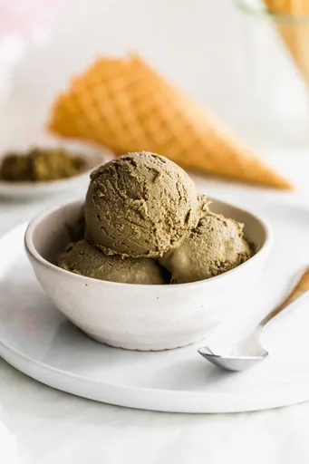 No-Churn Hojicha Ice Cream