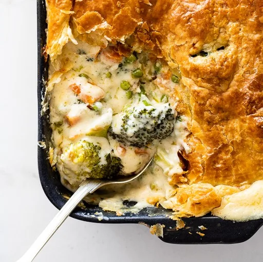 Creamy vegetarian pot pie