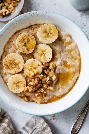 Avena proteica con plátano y nueces