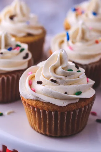 Eggless Vanilla Cupcakes