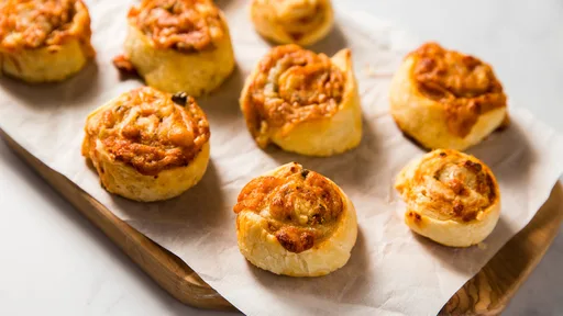 Cheesy Pizza Pinwheels Recipe