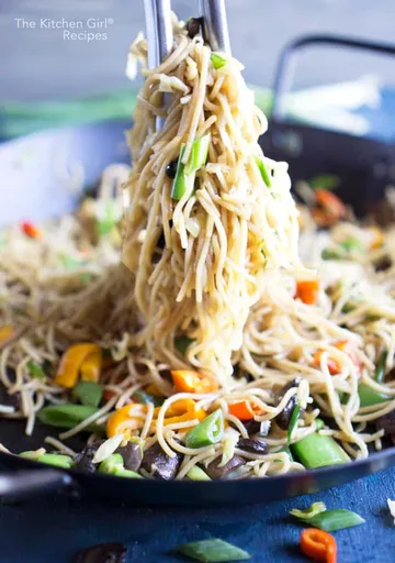 Fideos Lo Mein con verduras