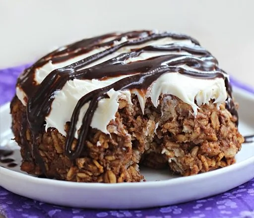 Chocolate Cheesecake Baked Oatmeal
