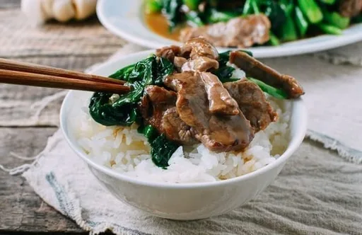 Beef with Chinese Broccoli