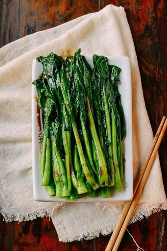 Receta fácil de Yu Choy Sum chino