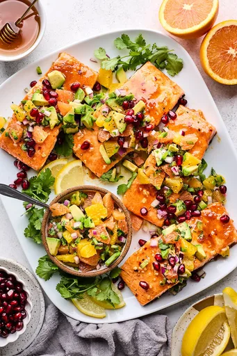 Salmón a la mostaza y miel con salsa de cítricos