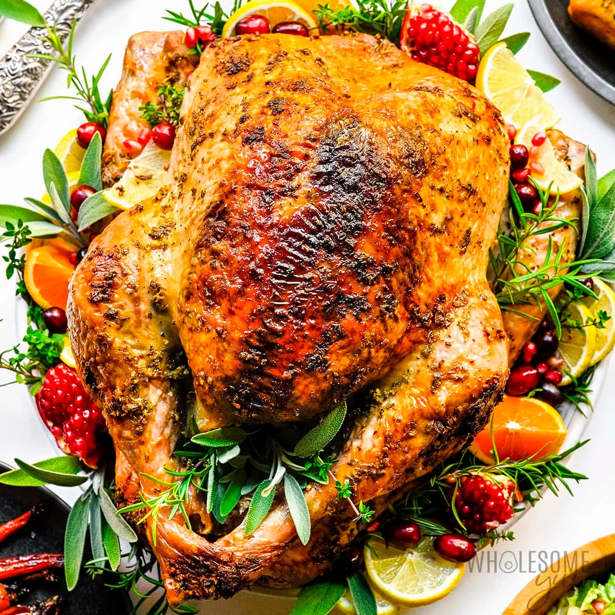 Thanksgiving Turkey (Easy, Juicy Recipe)