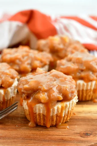 Apple Pie Mini Cheesecakes