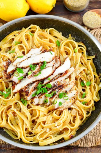 Receta de Pasta con Pollo al Limón y Pimienta