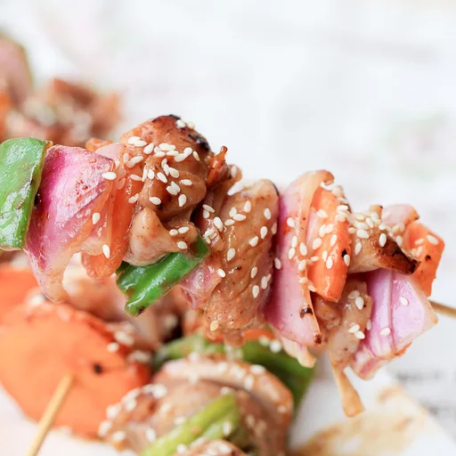 Brochetas de Pollo Char Siu
