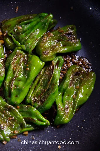 Chinese Sautéed Green Peppers-Tiger Skin Pepper