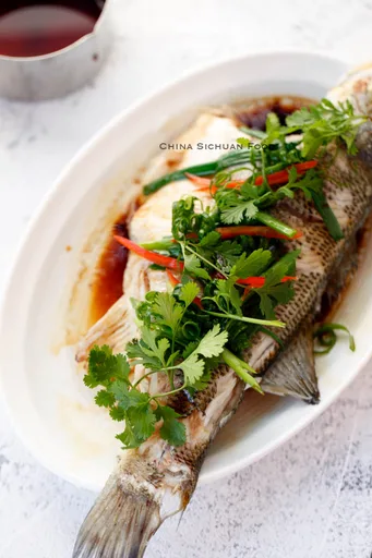 Pescado al Vapor
