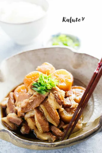 Kakuni (Braised pork belly)