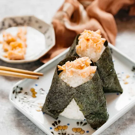 Sake Onigiri 塩鮭のおにぎり